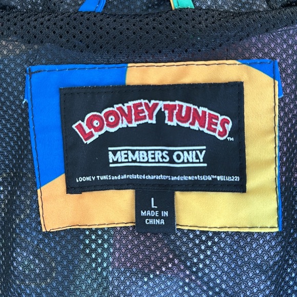 Members Only Looney Toons Windbreaker NWT - Picture 4 of 4